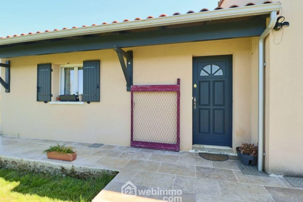 Maison familiale de 109 m² avec jardin clos à La Grimaudière 