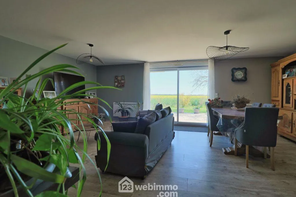 Maison familiale de 109 m² avec jardin clos à La Grimaudière 