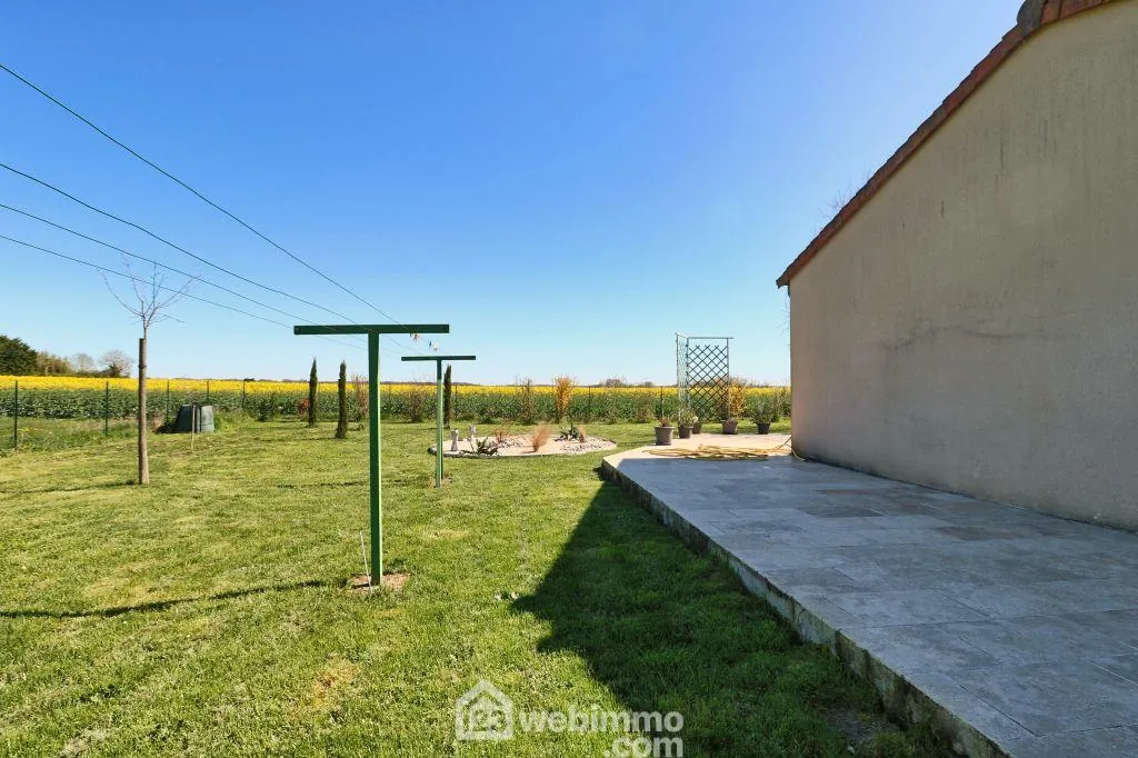 Maison familiale de 109 m² avec jardin clos à La Grimaudière 