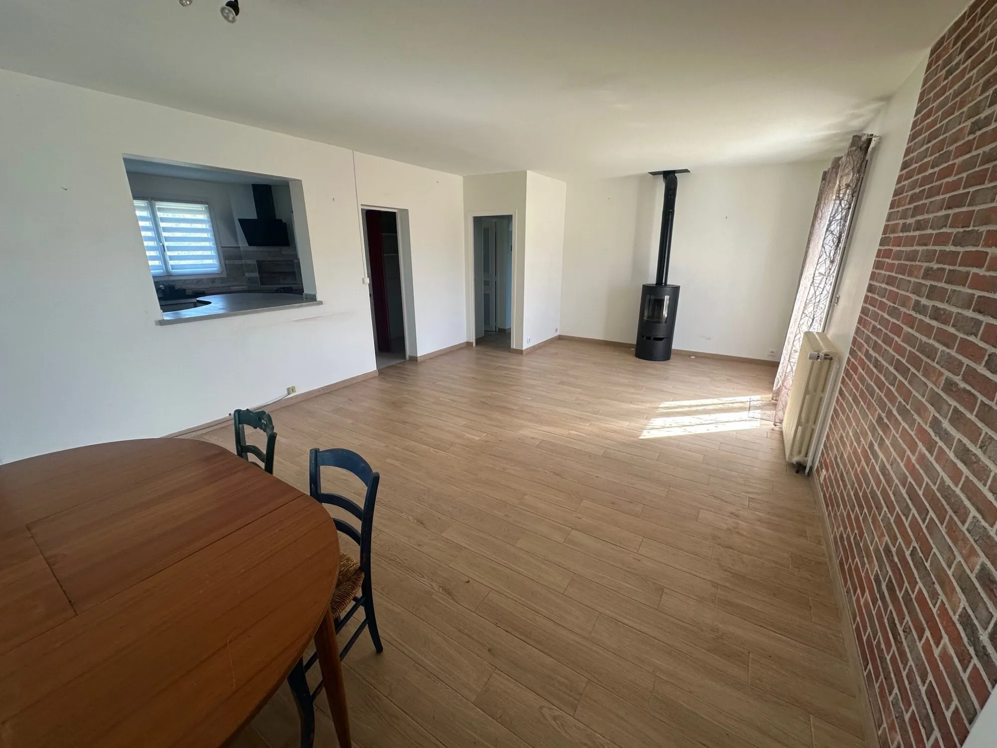 Maison à vendre de 122 m² à Poilly-lez-Gien, 4 chambres, jardin clos 