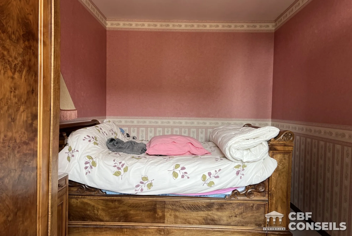 Maison ancienne de 110 m² avec terrasse et jardin au Creusot – Idéal famille 