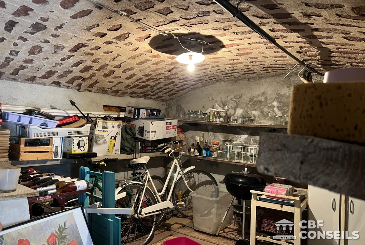 Maison ancienne de 110 m² avec terrasse et jardin au Creusot – Idéal famille 