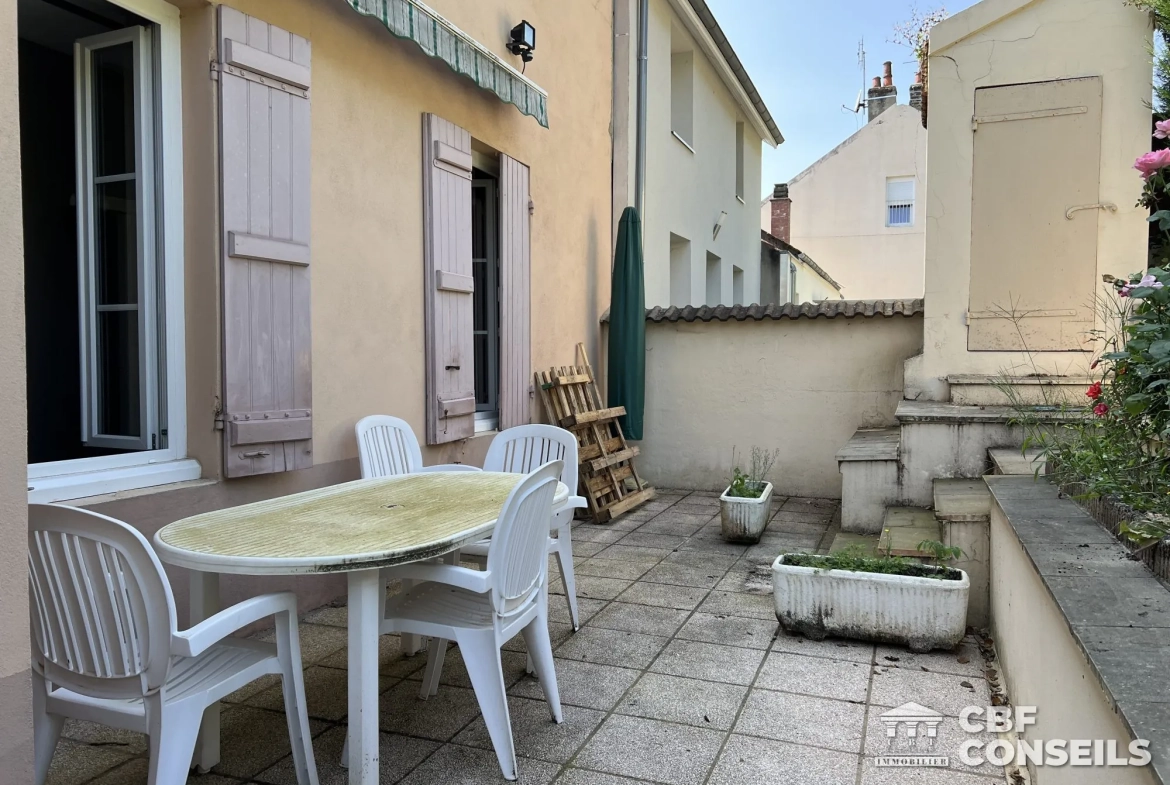Maison ancienne de 110 m² avec terrasse et jardin au Creusot – Idéal famille 