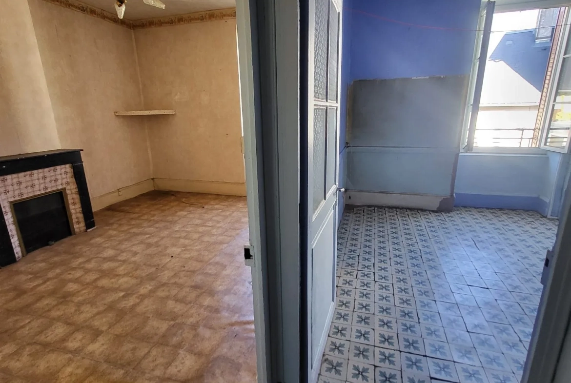 Bâtisse à rénover en Morvan avec potentiel de transformation et jardin clos 