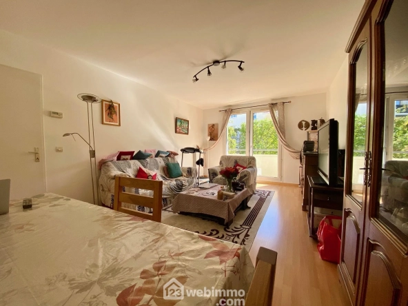 À vendre Appartement T3 de 61 m² à Évry-Courcouronnes avec balcon