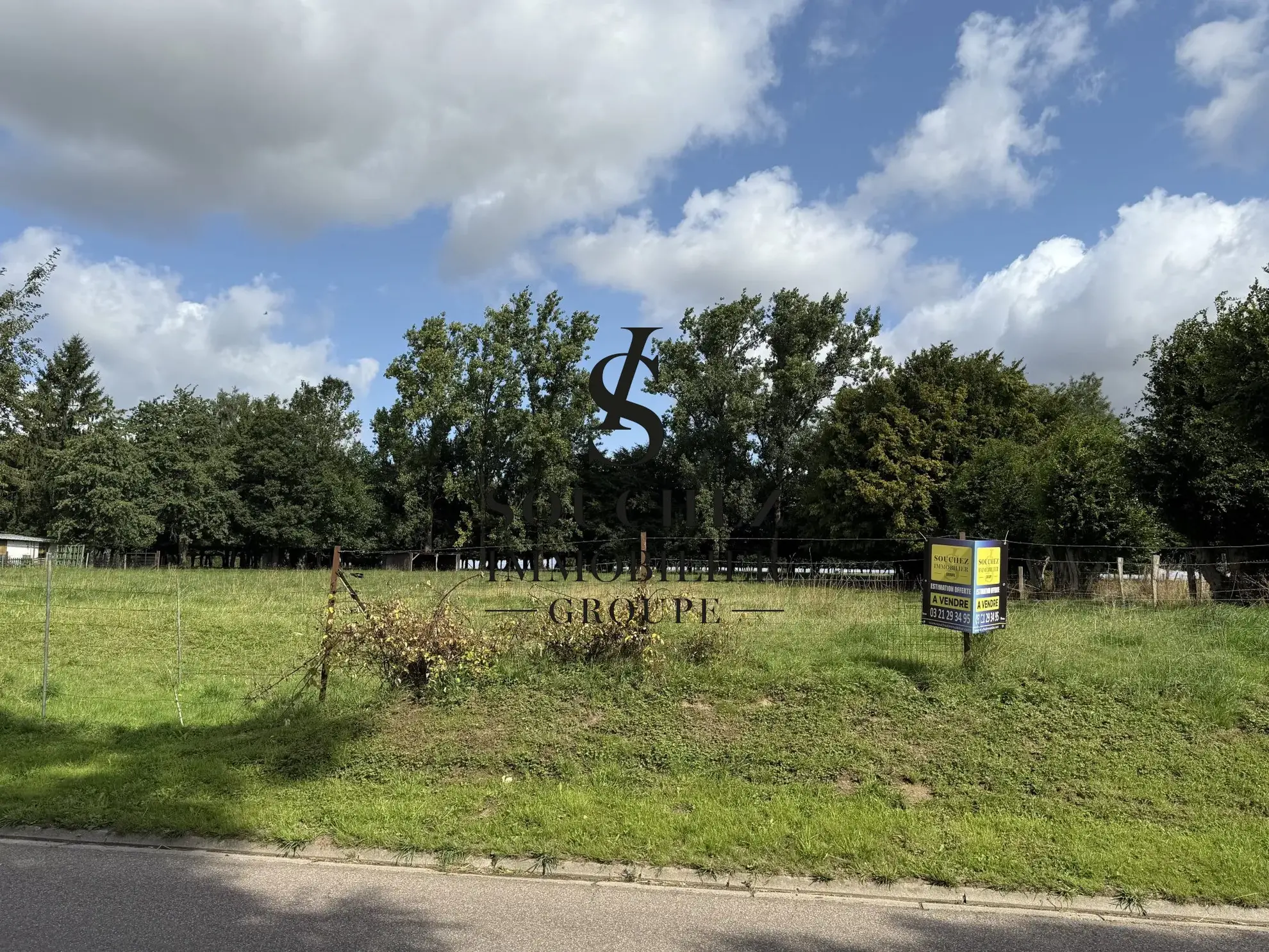 Terrain constructible à Sus-Saint-Léger – Projet immobilier idéal 