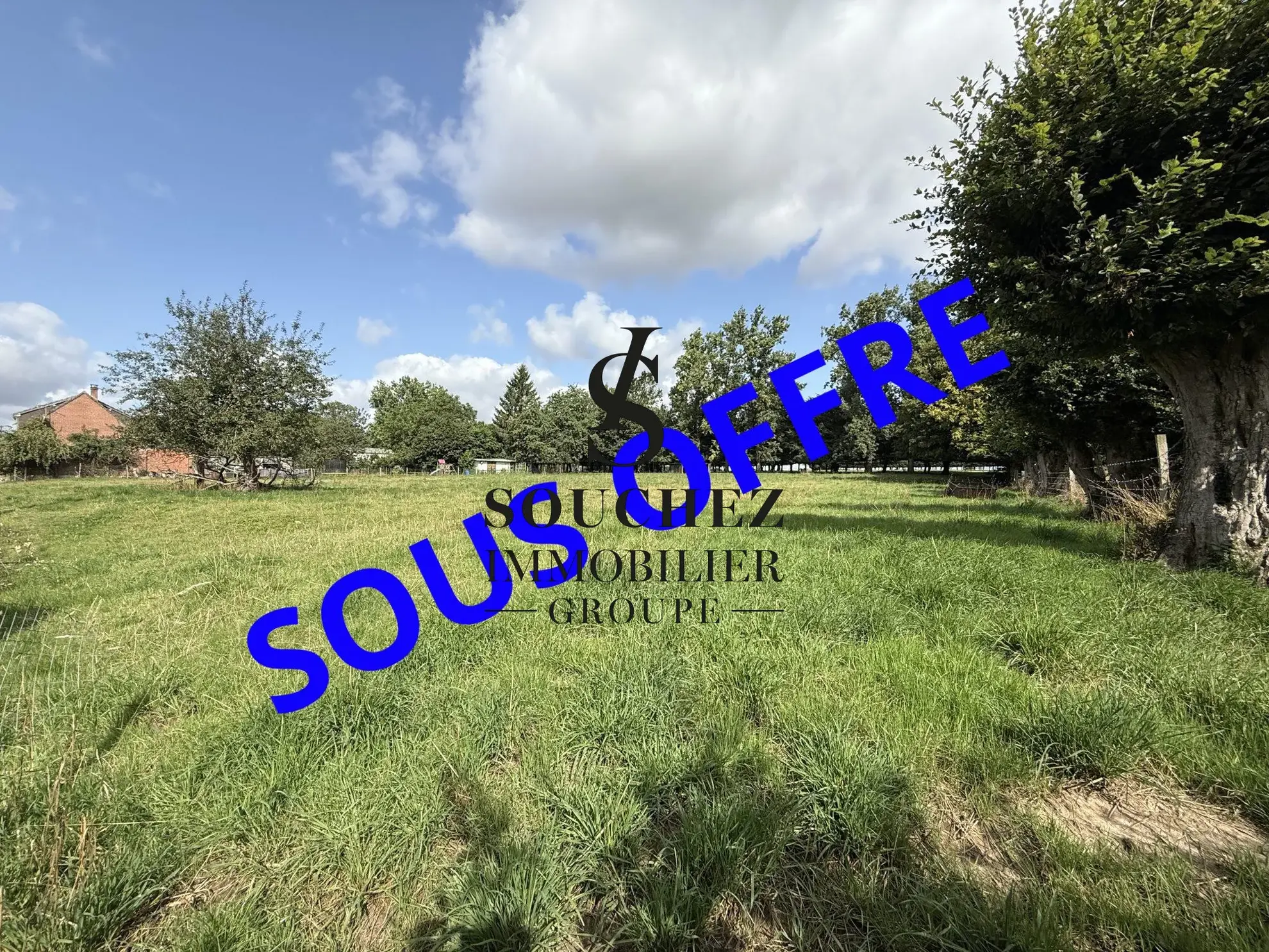 Terrain constructible à Sus-Saint-Léger – Projet immobilier idéal 