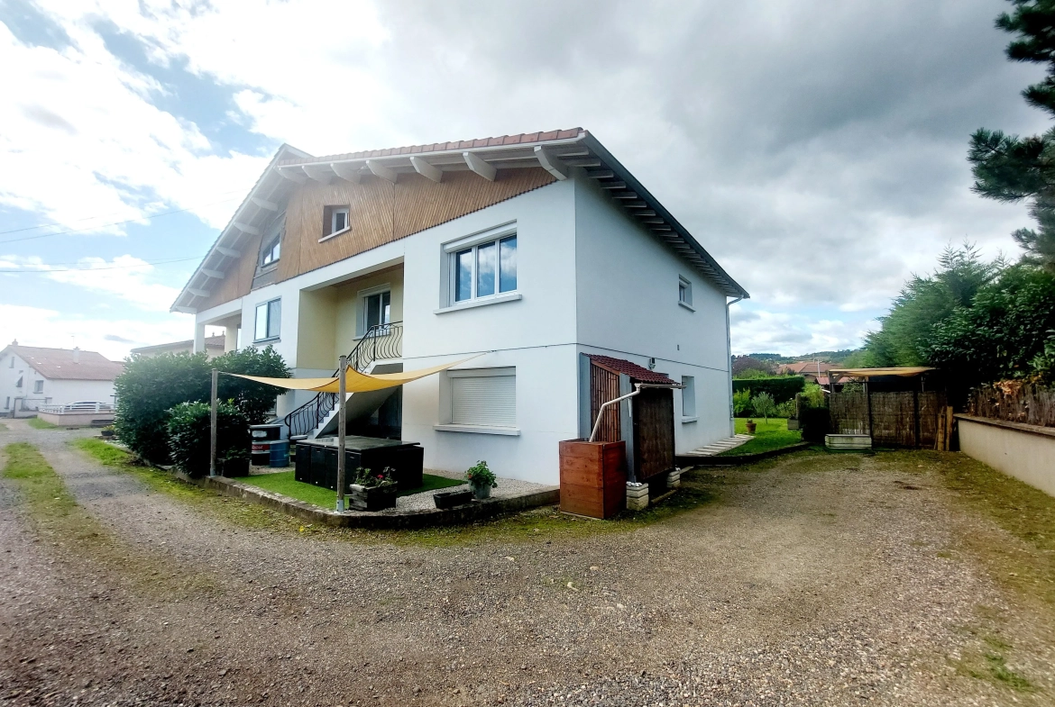 Maison à Montbrison de 121 m² avec terrain, 5 chambres, rénovation récente à vendre 