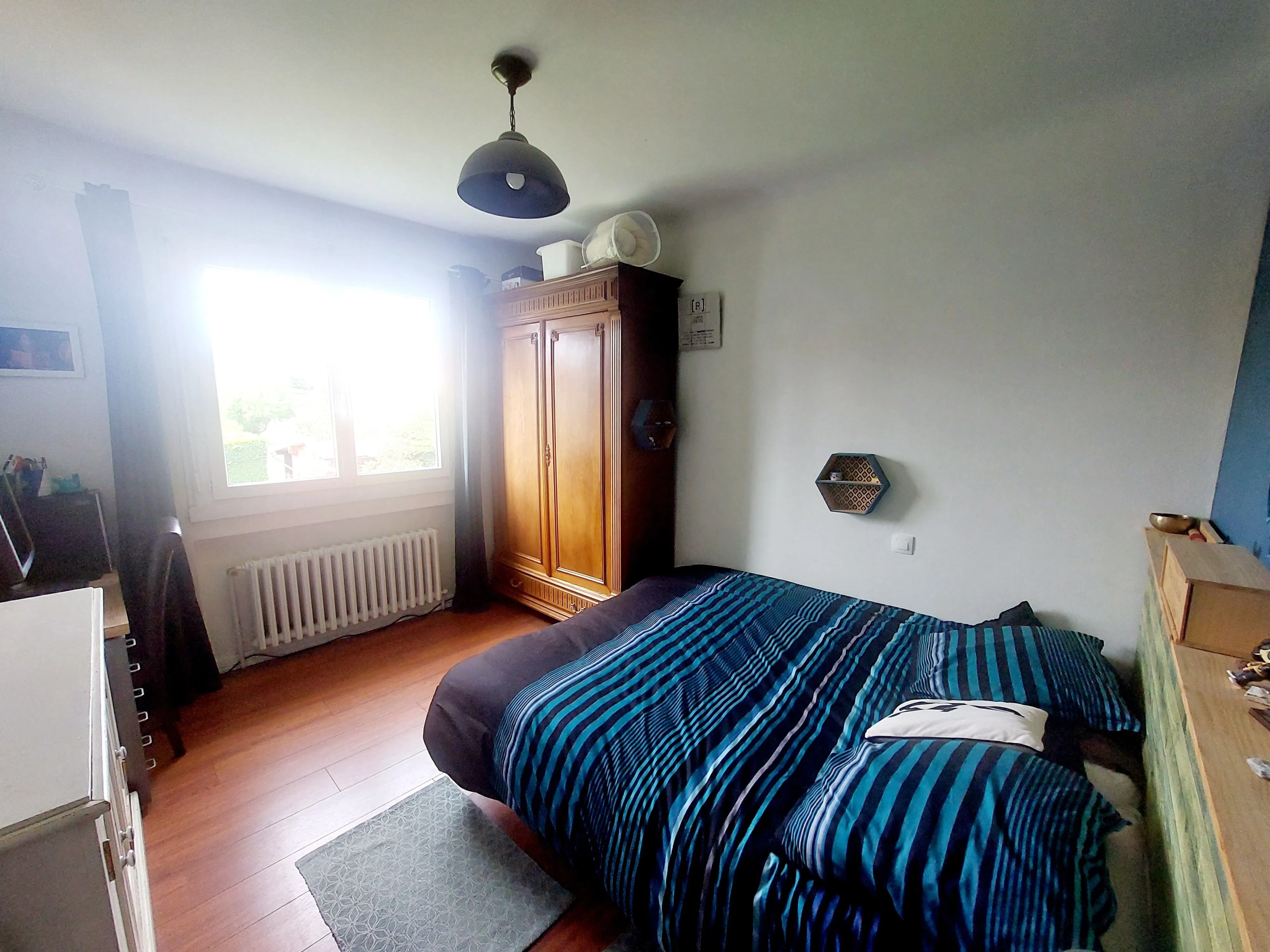 Maison à Montbrison de 121 m² avec terrain, 5 chambres, rénovation récente à vendre 
