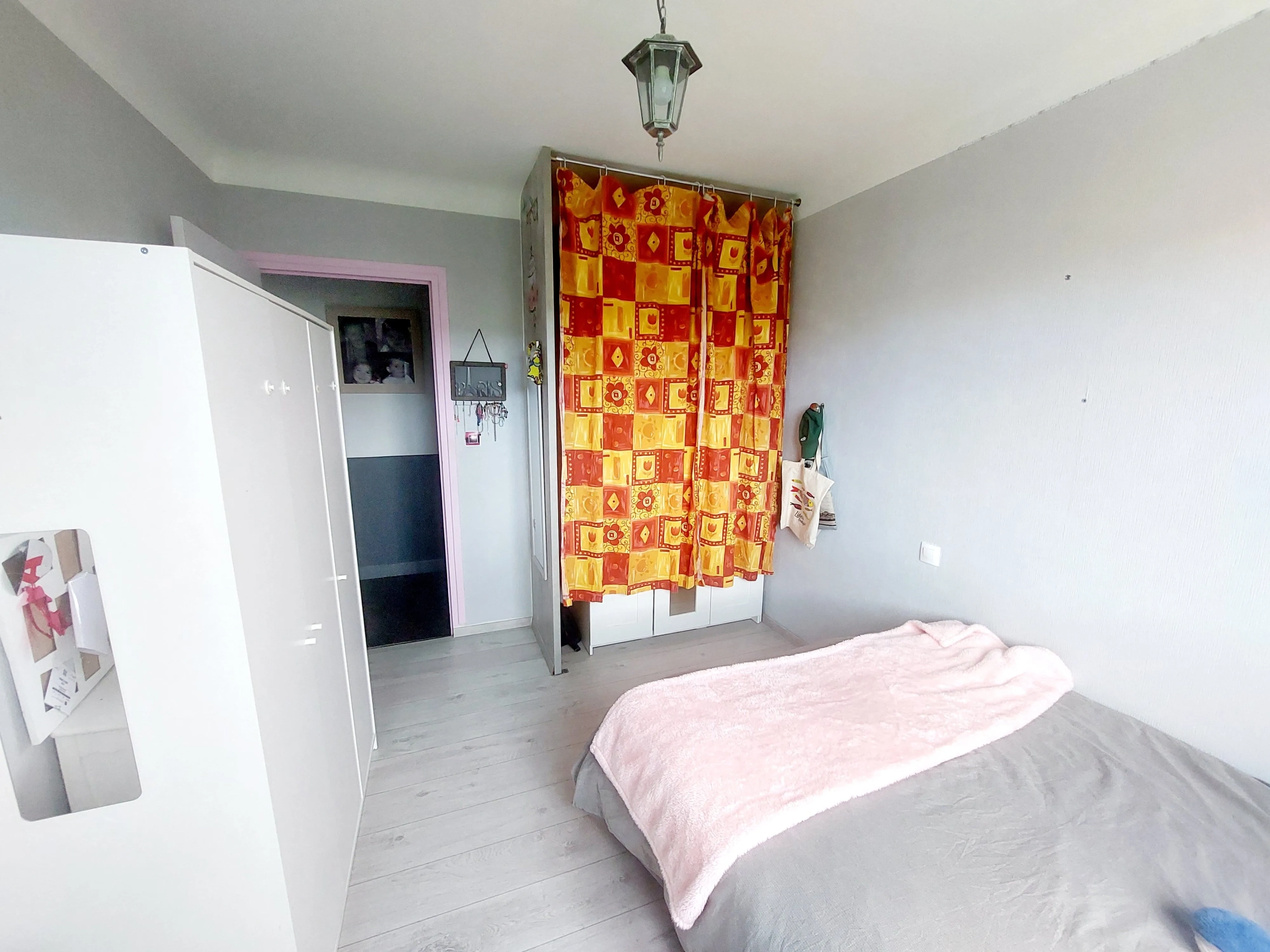 Maison à Montbrison de 121 m² avec terrain, 5 chambres, rénovation récente à vendre 