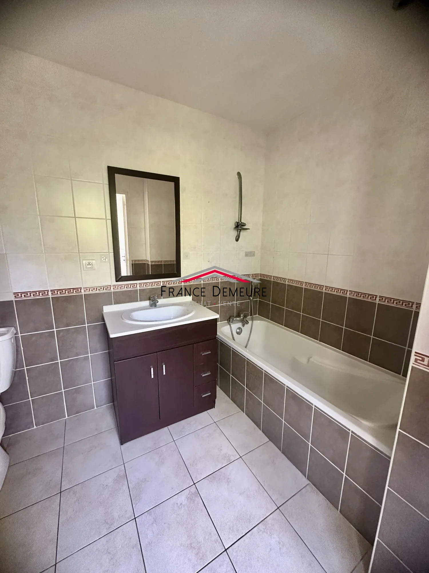 Appartement à vendre à Boisemont de 30 m² avec 2 parkings et normes HQE 