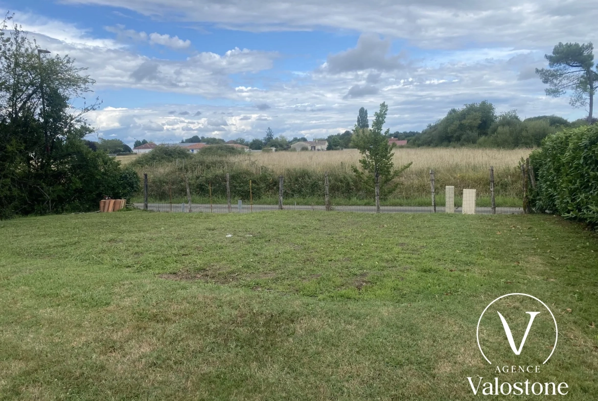 Terrain constructible de 3700 m² à Aubagnan, environnement calme et proche de la nature 