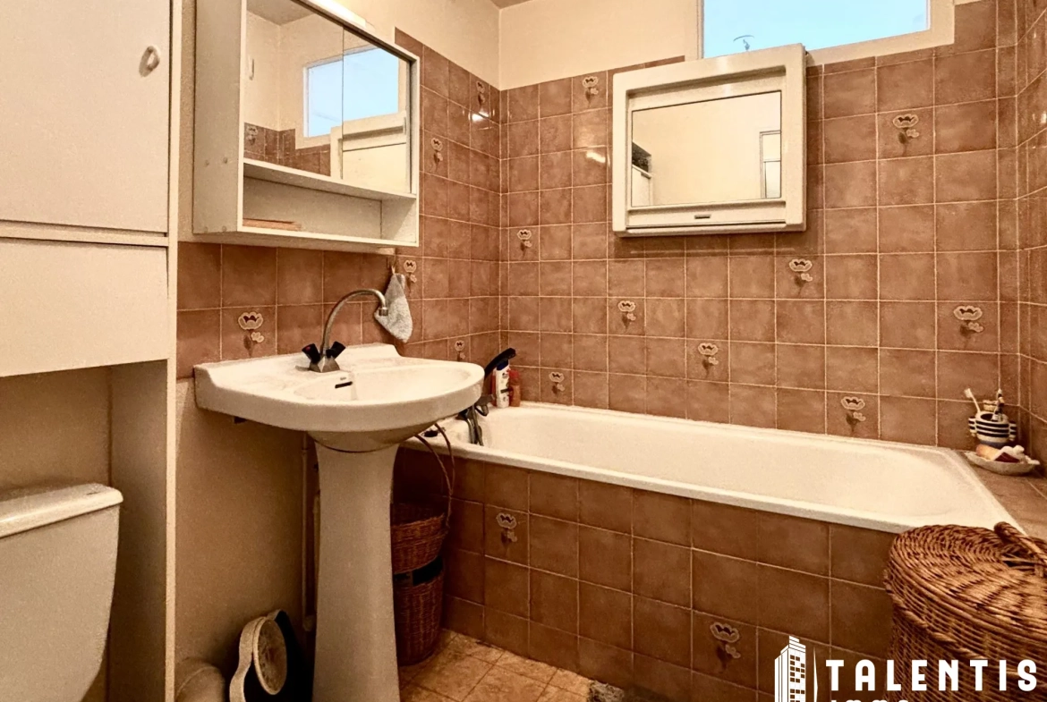 Studio à vendre à Nantes Beaulieu de 32 m² avec balcon et garage - Investissement idéal 