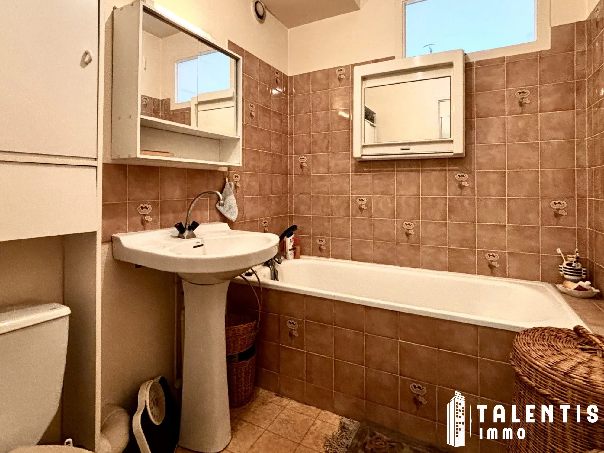 Studio à vendre à Nantes Beaulieu de 32 m² avec balcon et garage - Investissement idéal 