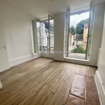 Appartement 2 pièces avec terrasse à vendre à Orléans, idéal renové, faible charge