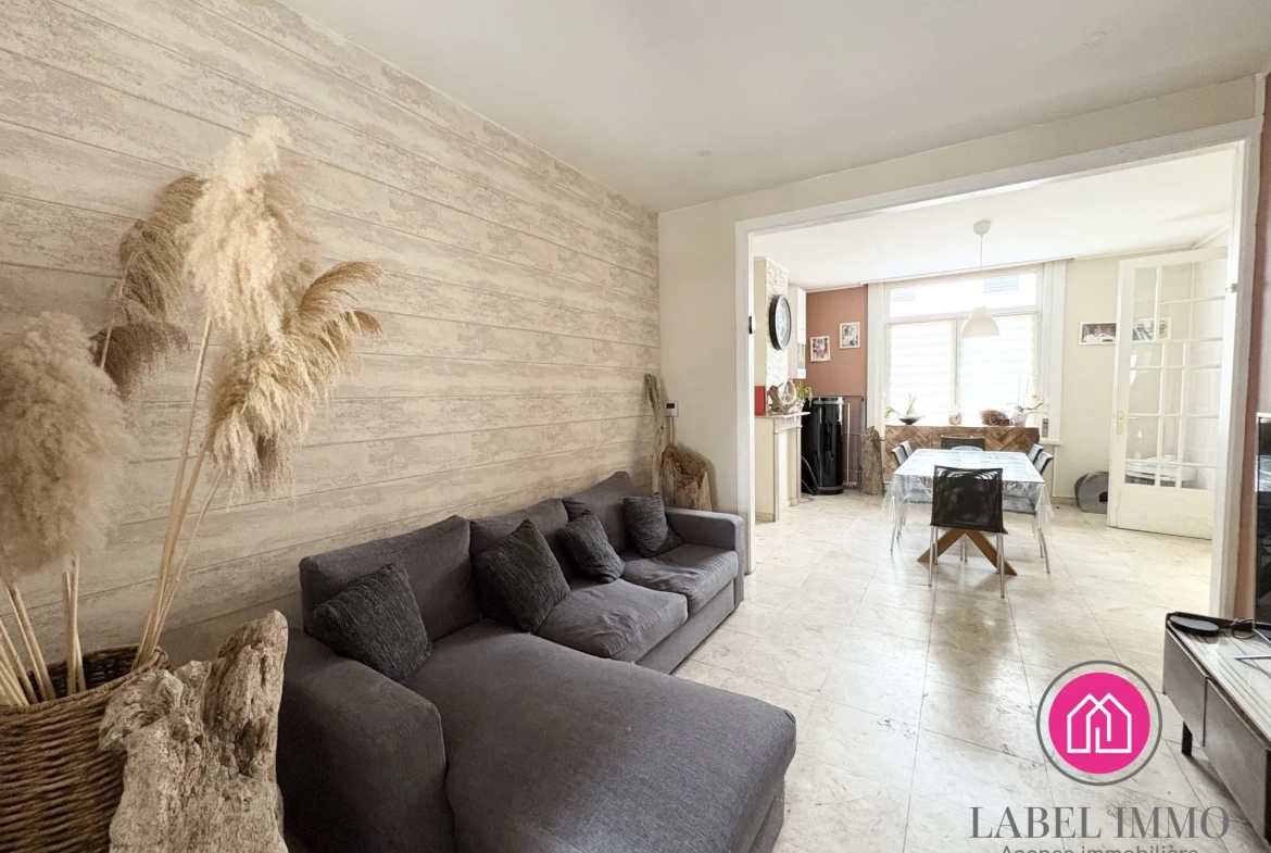Maison semi-individuelle à Somain avec jardin, 3 chambres, proche commodités 