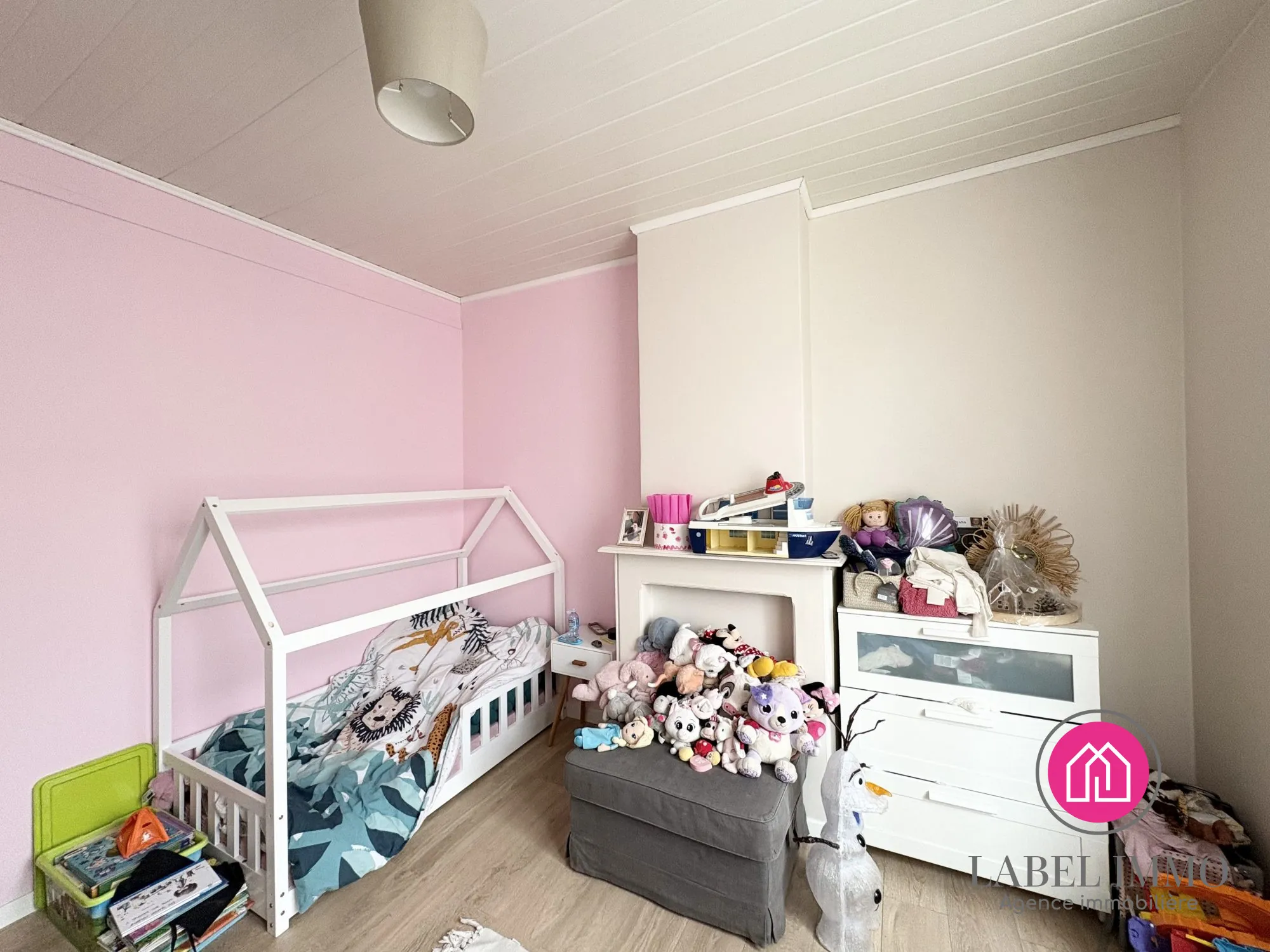 Maison semi-individuelle à Somain avec jardin, 3 chambres, proche commodités 