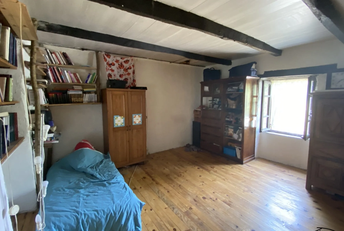 Maison individuelle avec grange attenante proche de Montbazens 