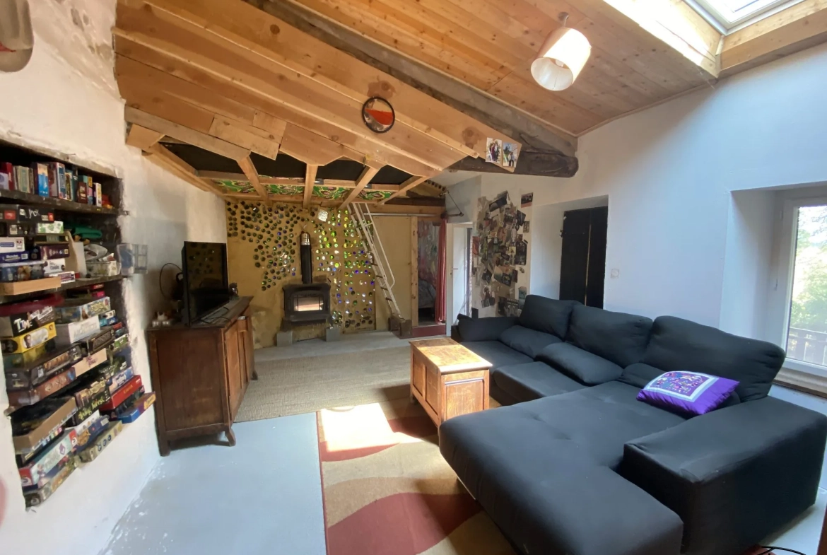 Maison individuelle avec grange attenante proche de Montbazens 