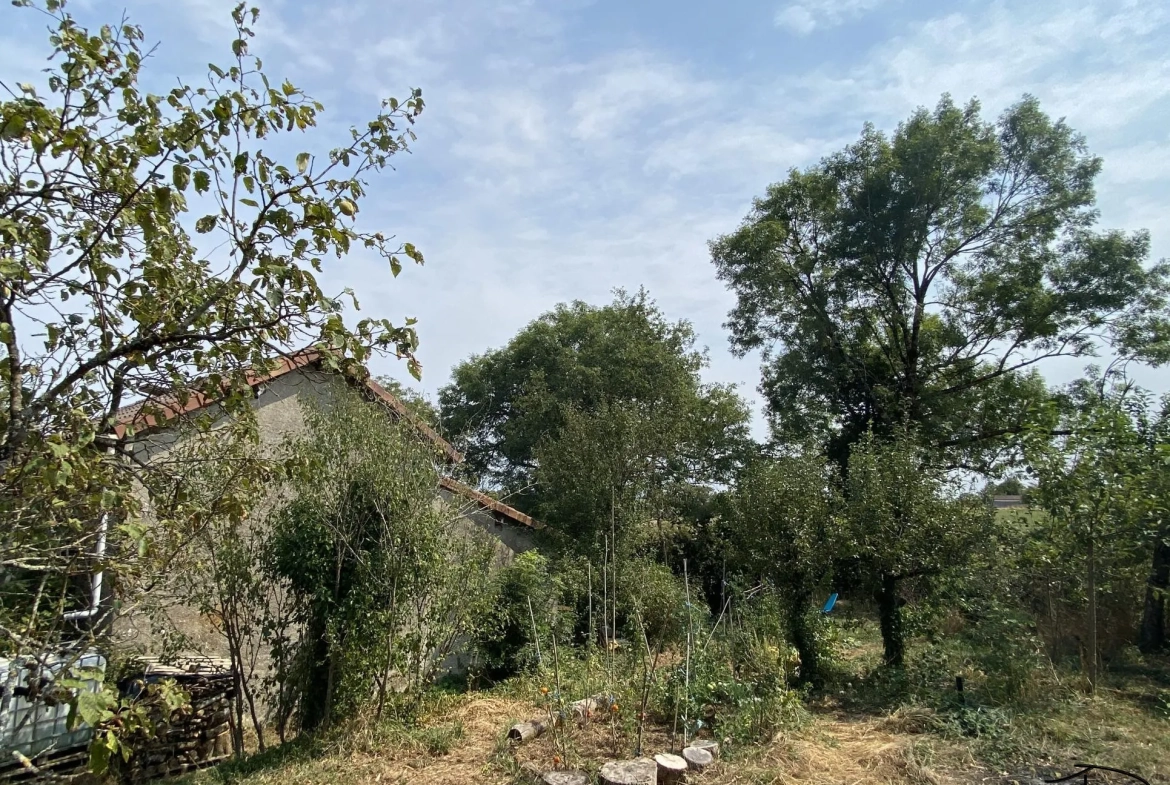 Maison individuelle avec grange attenante proche de Montbazens 
