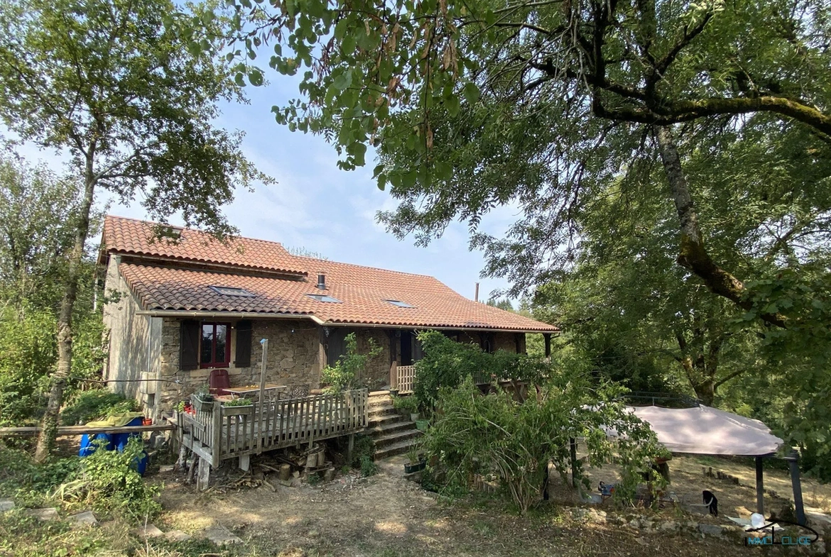 Maison individuelle avec grange attenante proche de Montbazens 