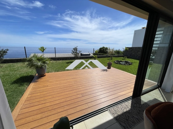 Villa à vendre à Piton Saint Leu avec vue imprenable sur la mer