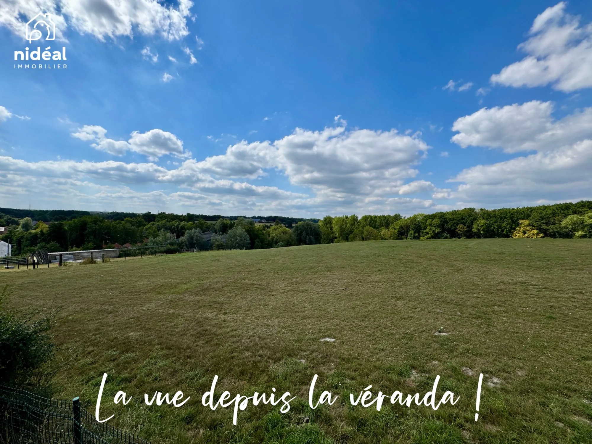 Maison rénovée de 75 m² avec jardin à Ferrière-la-Petite en campagne 