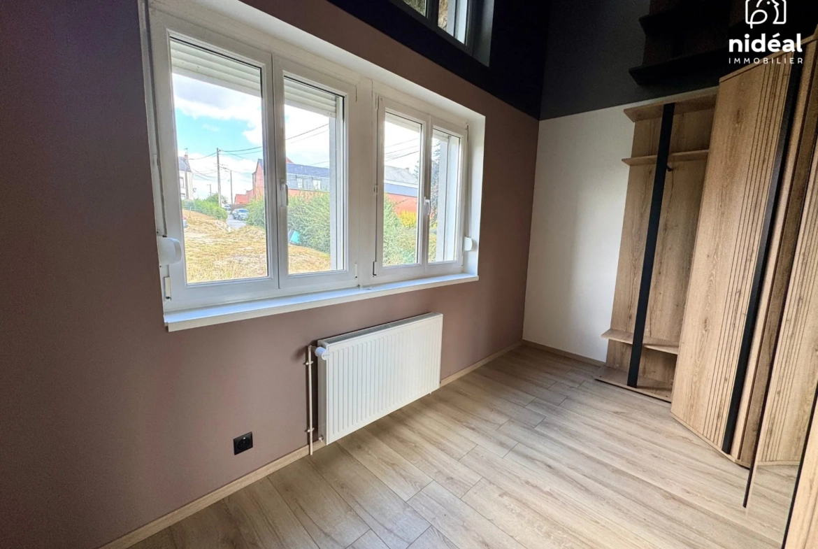 Maison rénovée de 75 m² avec jardin à Ferrière-la-Petite en campagne 