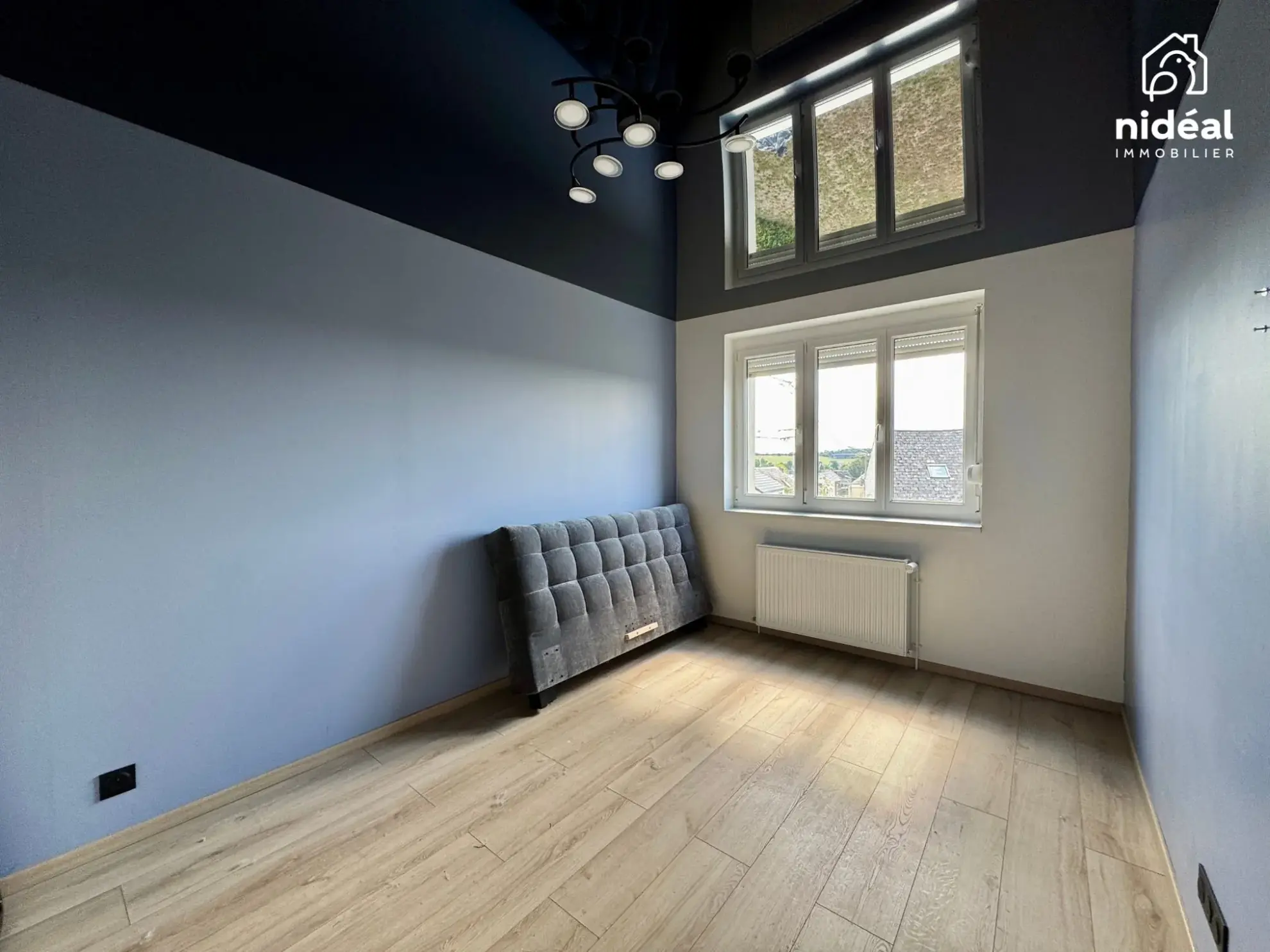Maison rénovée de 75 m² avec jardin à Ferrière-la-Petite en campagne 