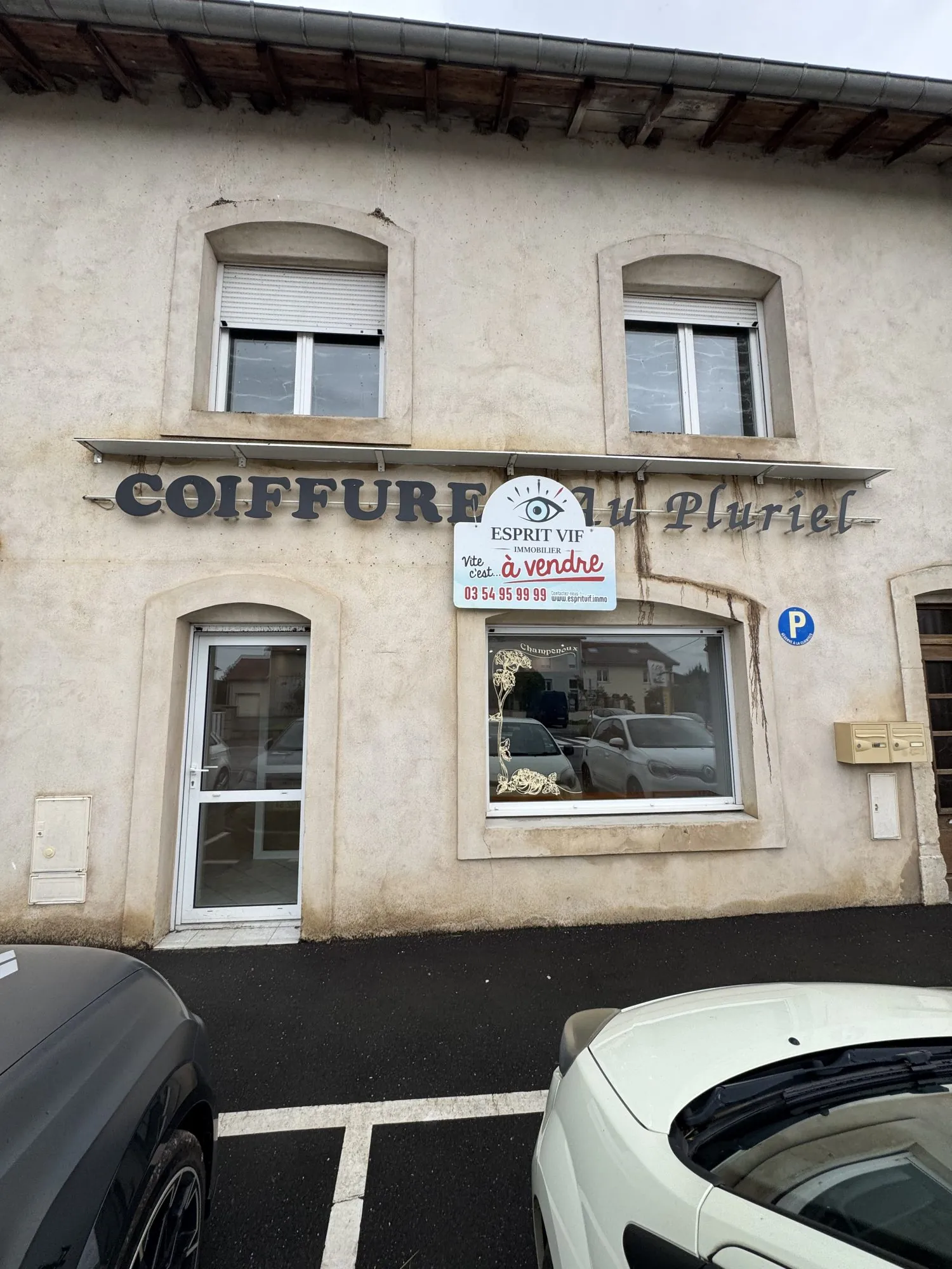 À vendre local commercial de 54m² à Champenoux avec vitrine sur rue 