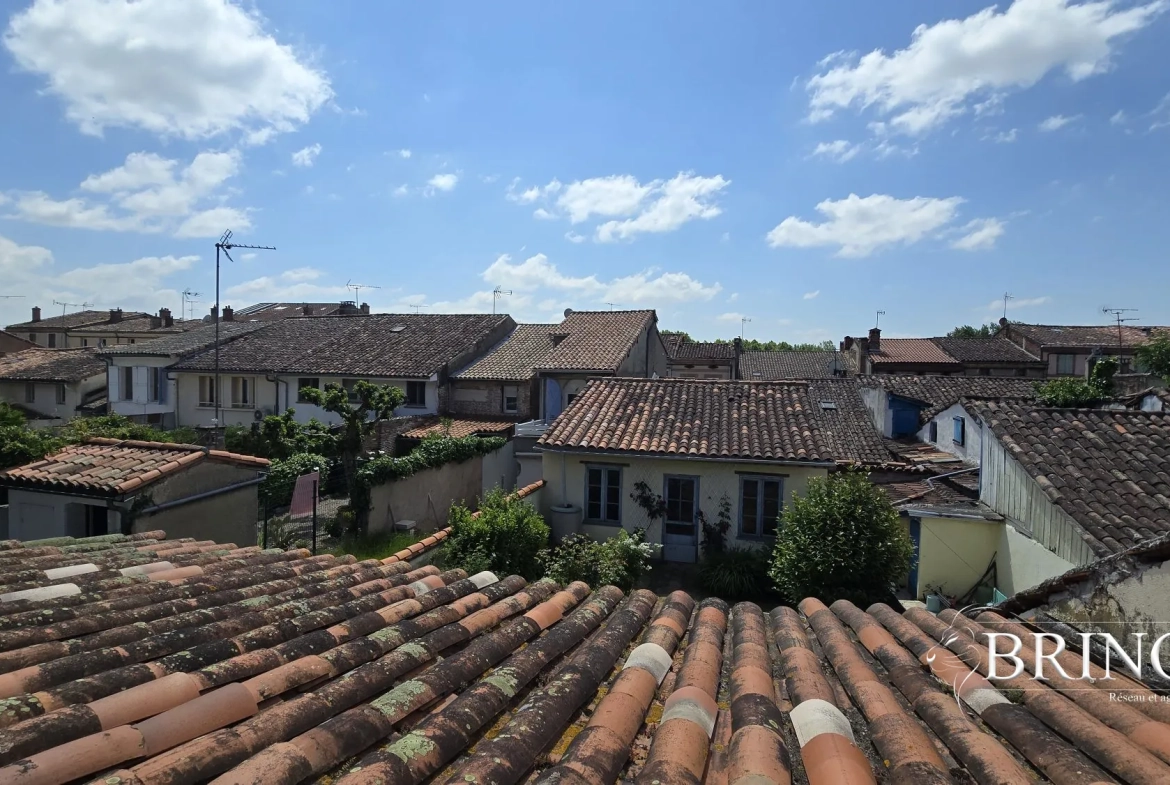 Maison 134 m² avec 3 chambres, jardin et potentiel d'agrandissement à Moissac 