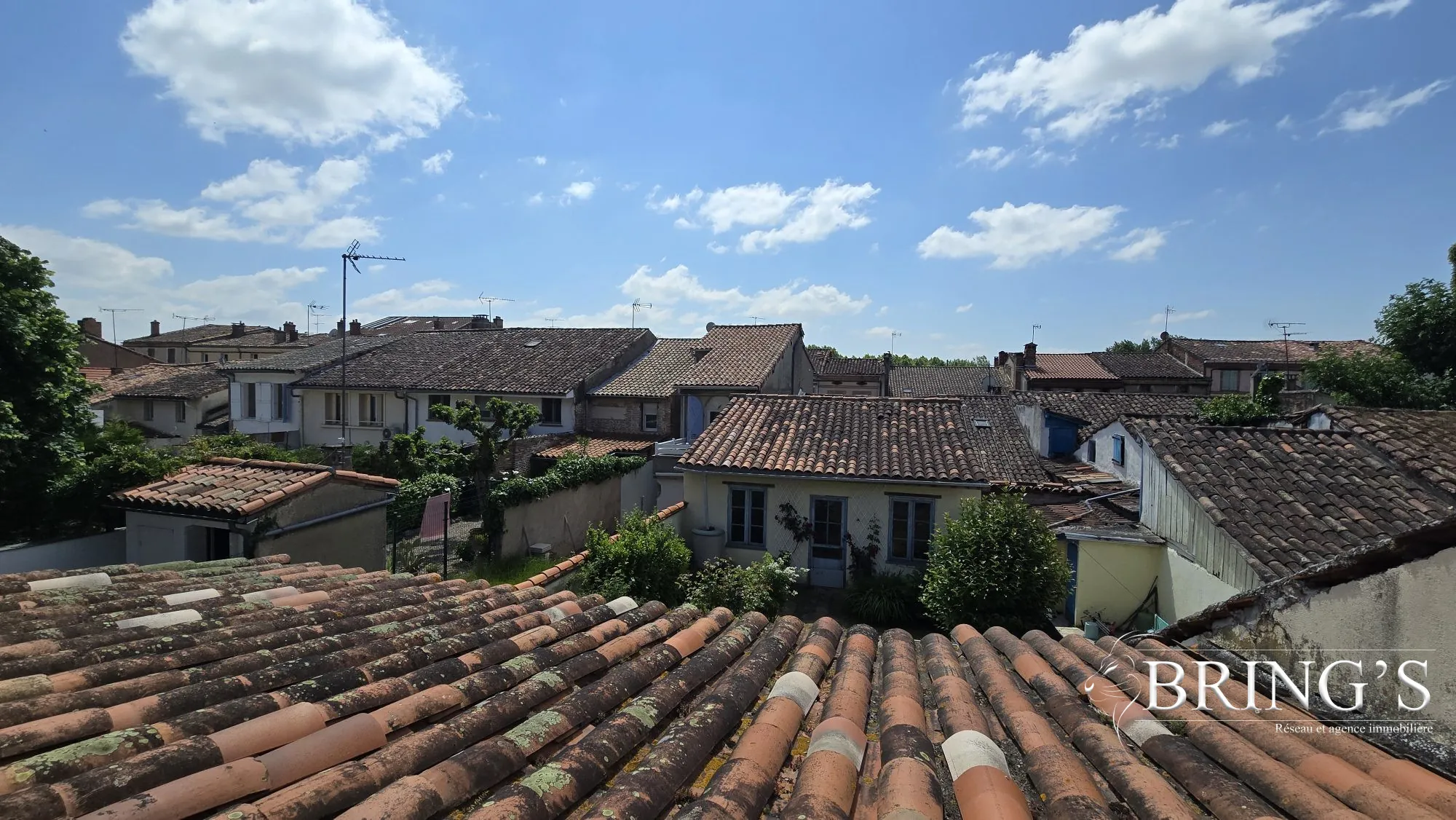 Maison 134 m² avec 3 chambres, jardin et potentiel d'agrandissement à Moissac 