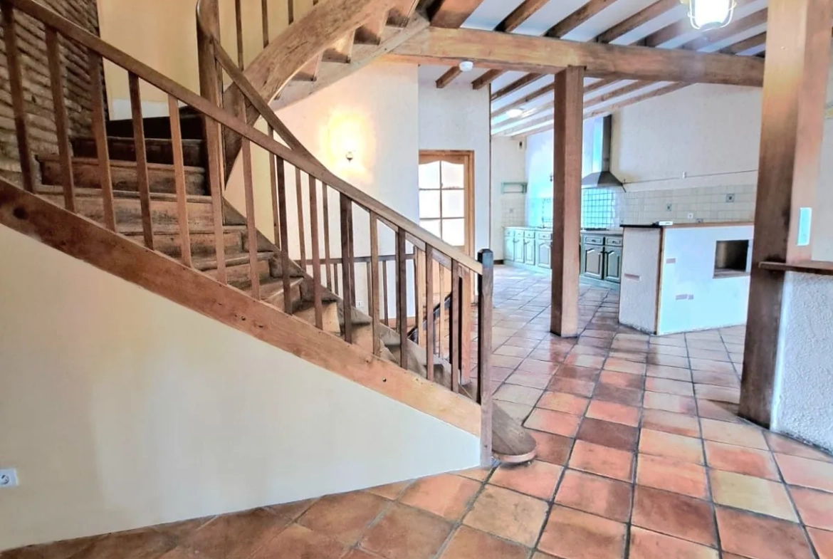Maison 134 m² avec 3 chambres, jardin et potentiel d'agrandissement à Moissac 