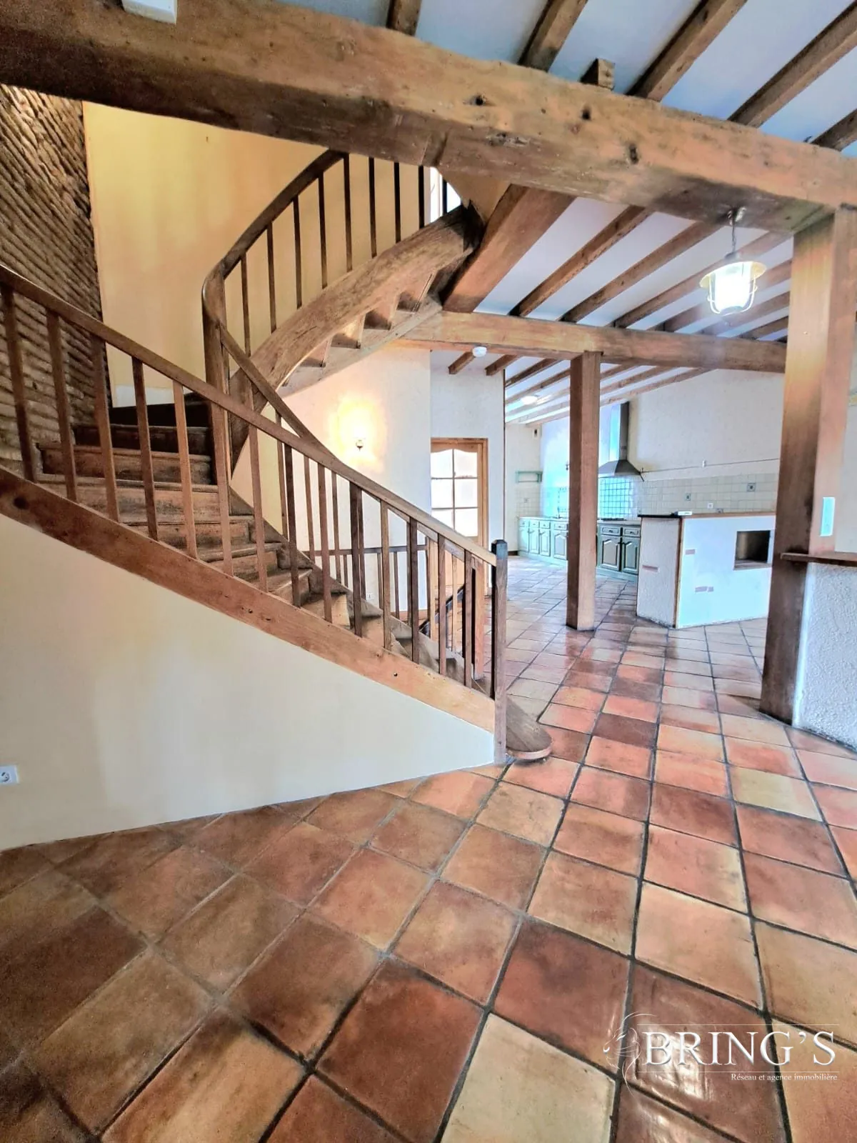 Maison 134 m² avec 3 chambres, jardin et potentiel d'agrandissement à Moissac 