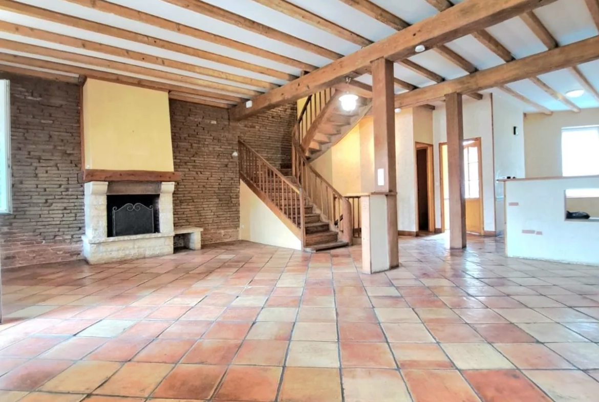 Maison 134 m² avec 3 chambres, jardin et potentiel d'agrandissement à Moissac 
