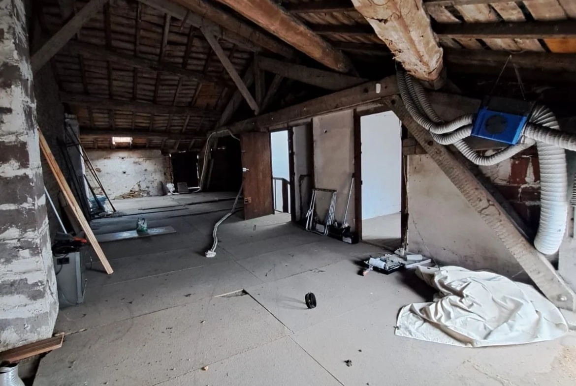 Maison 134 m² avec 3 chambres, jardin et potentiel d'agrandissement à Moissac 