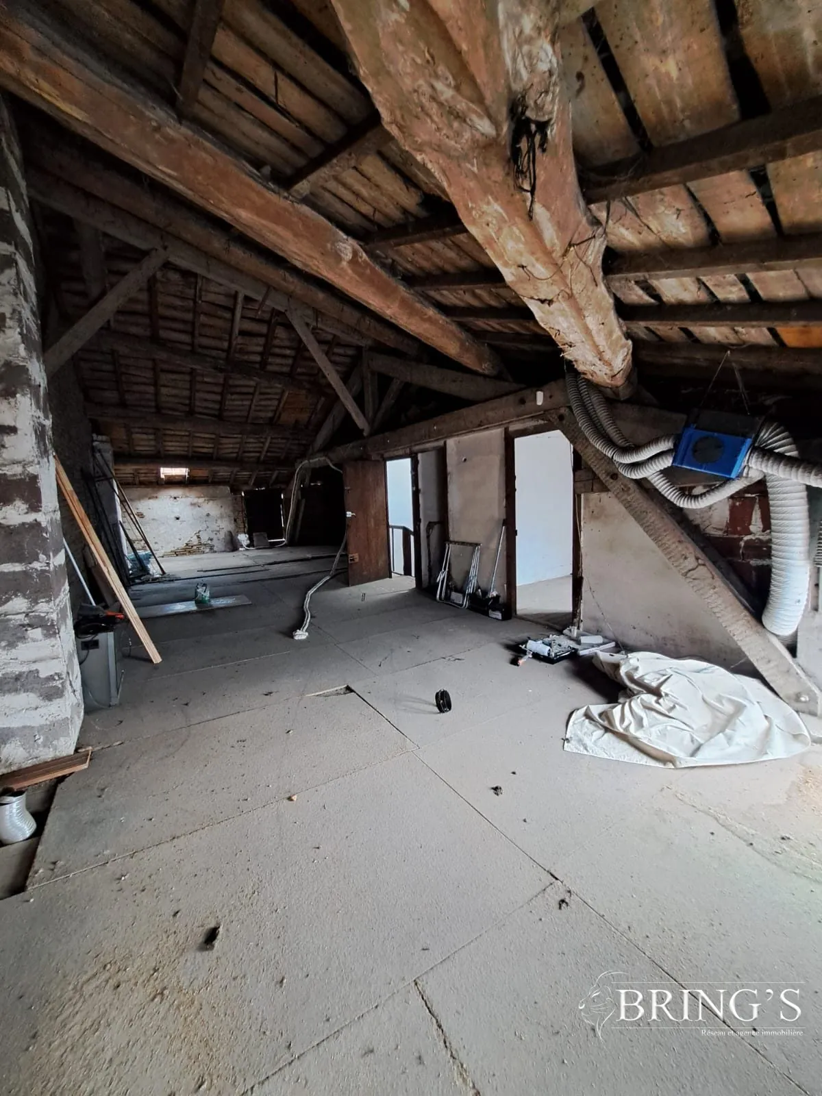 Maison 134 m² avec 3 chambres, jardin et potentiel d'agrandissement à Moissac 