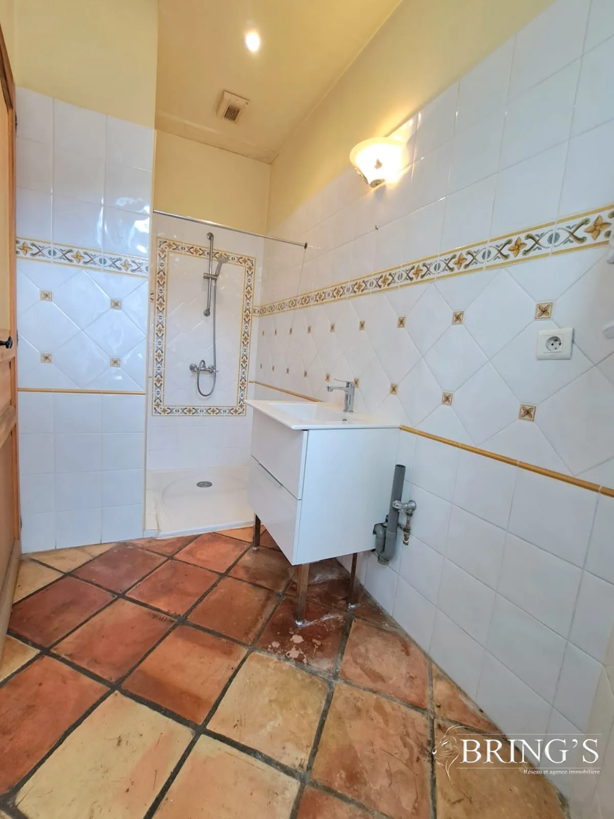 Maison 134 m² avec 3 chambres, jardin et potentiel d'agrandissement à Moissac 