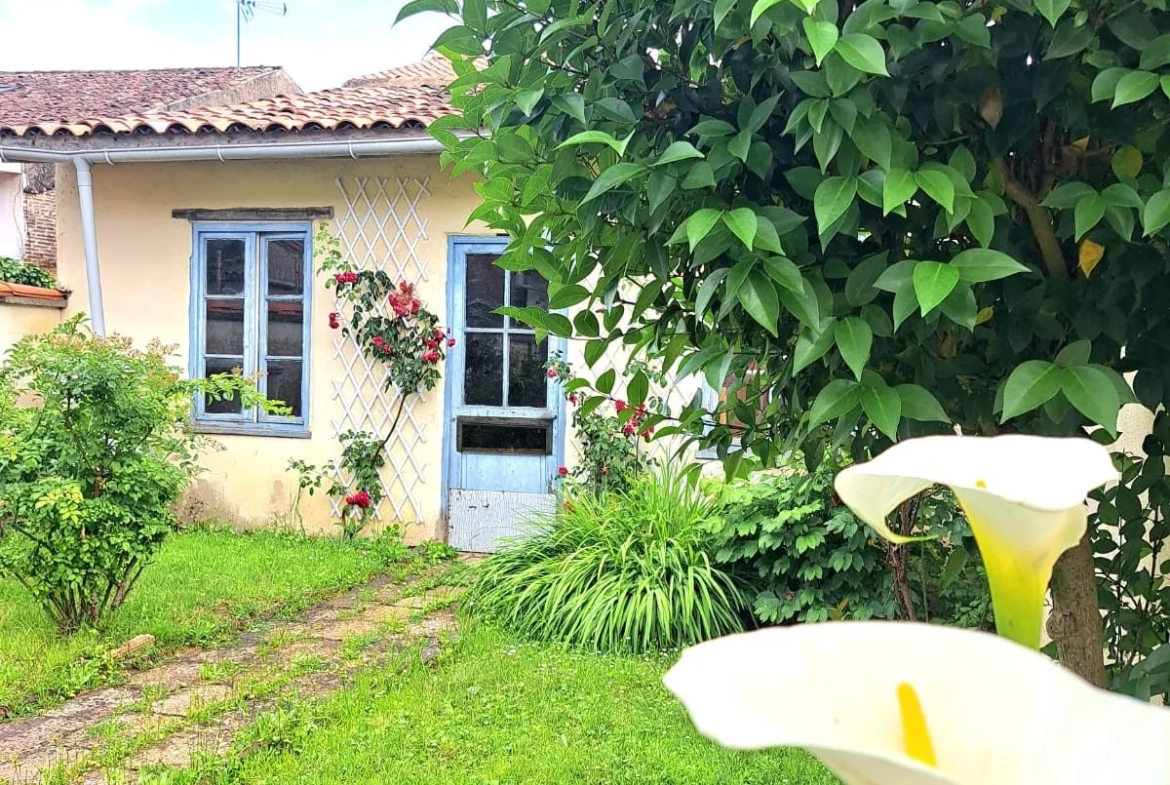 Atelier Maison 134 m² avec 3 chambres, jardin et potentiel d'agrandissement à Moissac 