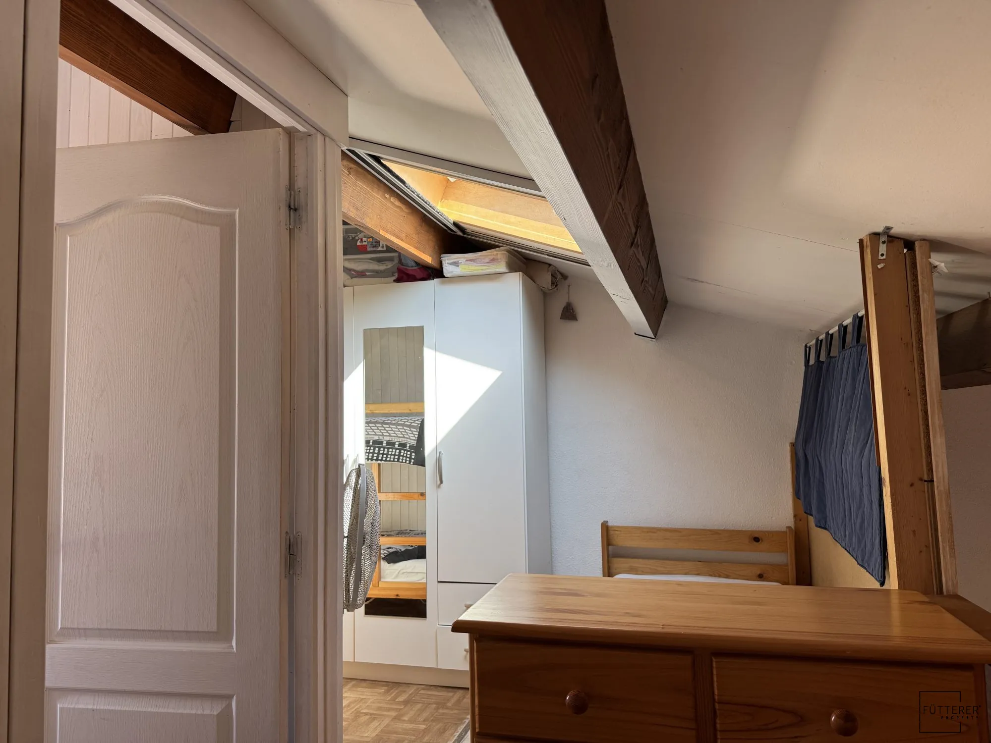 À Vendre à Gruissan - Pavillon 3 Pièces Traversant avec Terrasse Exposée Est 