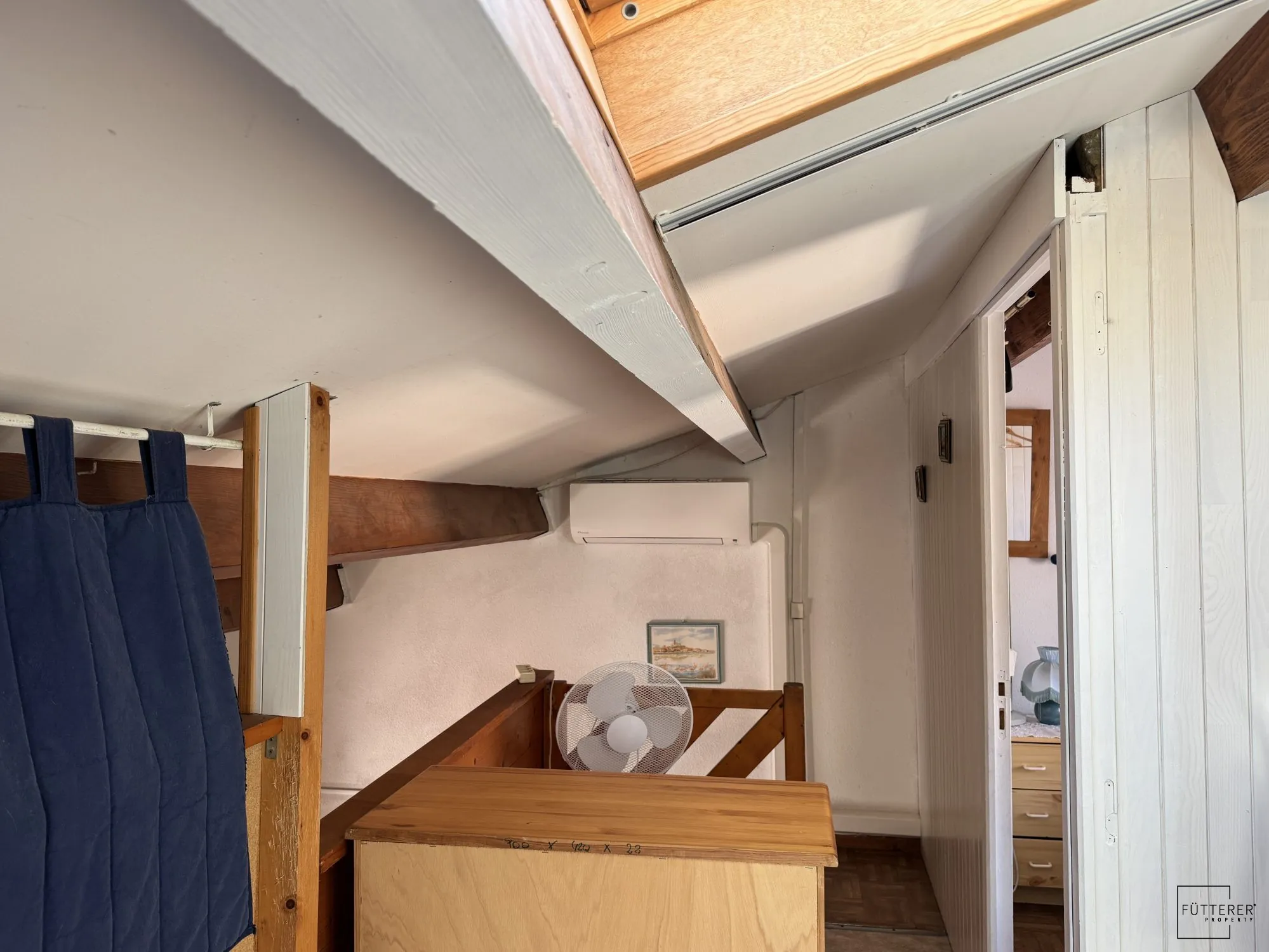 À Vendre à Gruissan - Pavillon 3 Pièces Traversant avec Terrasse Exposée Est 