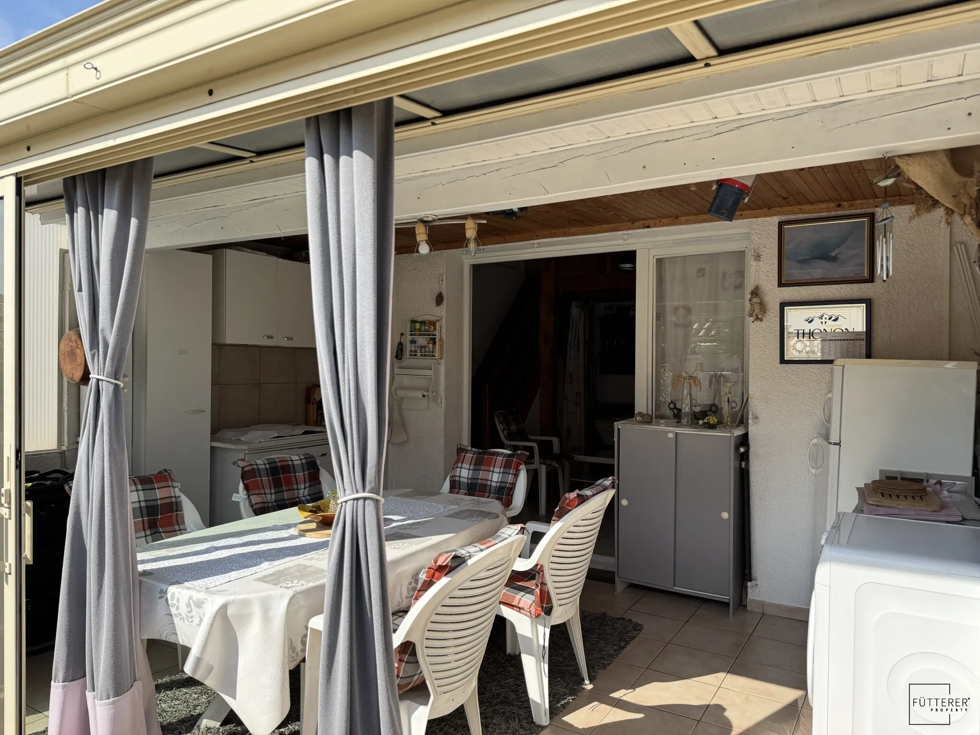 À Vendre à Gruissan - Pavillon 3 Pièces Traversant avec Terrasse Exposée Est 