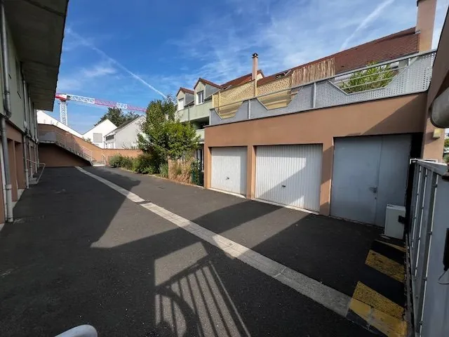 Appartement en duplex à vendre à Cesson avec 2 chambres et balcon 