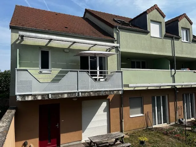 Appartement en duplex à vendre à Cesson avec 2 chambres et balcon 