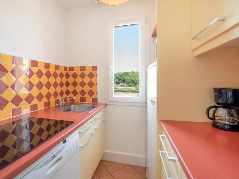 Investissement LMNP à La Grande-Motte - Appartement avec terrasse, piscine et parking 