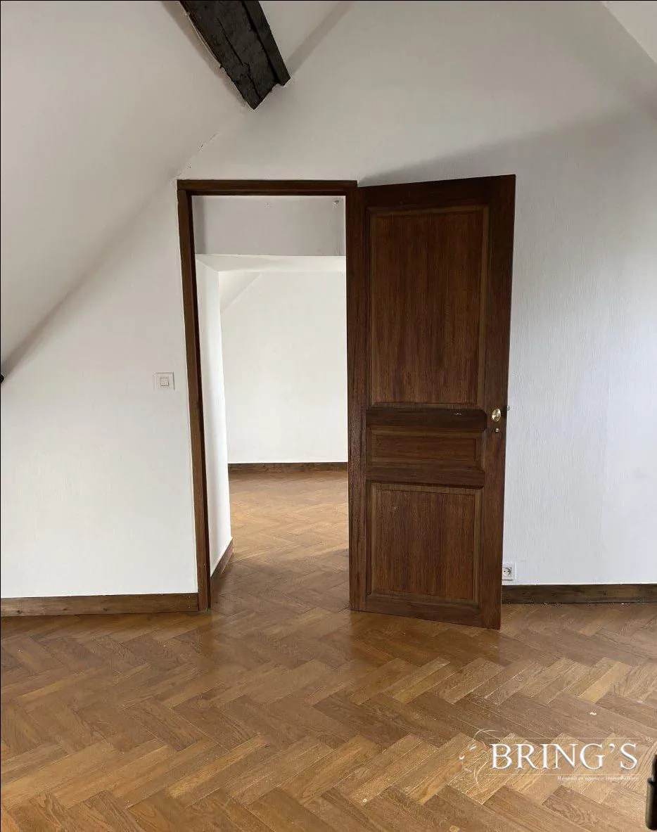 Opportunité d'immeuble à rénover de 160 m² à Alençon 