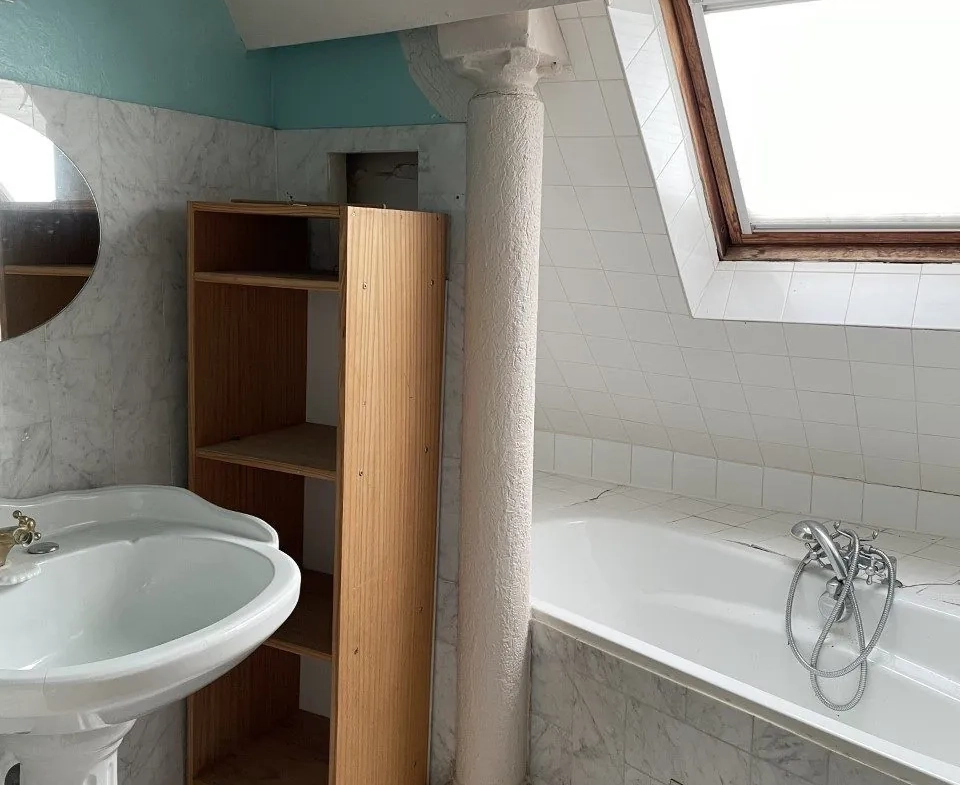 Opportunité d'immeuble à rénover de 160 m² à Alençon 