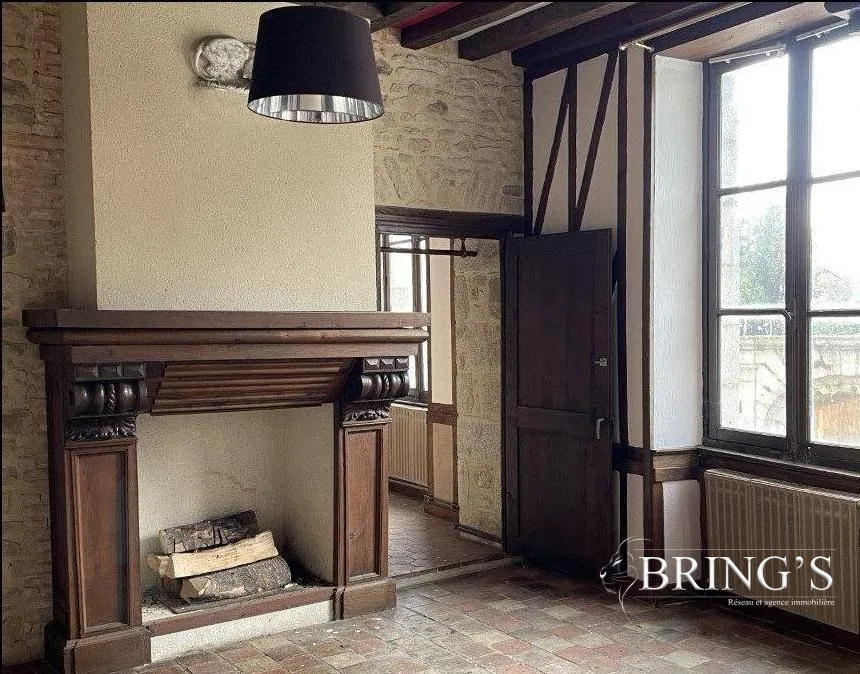 Opportunité d'immeuble à rénover de 160 m² à Alençon 