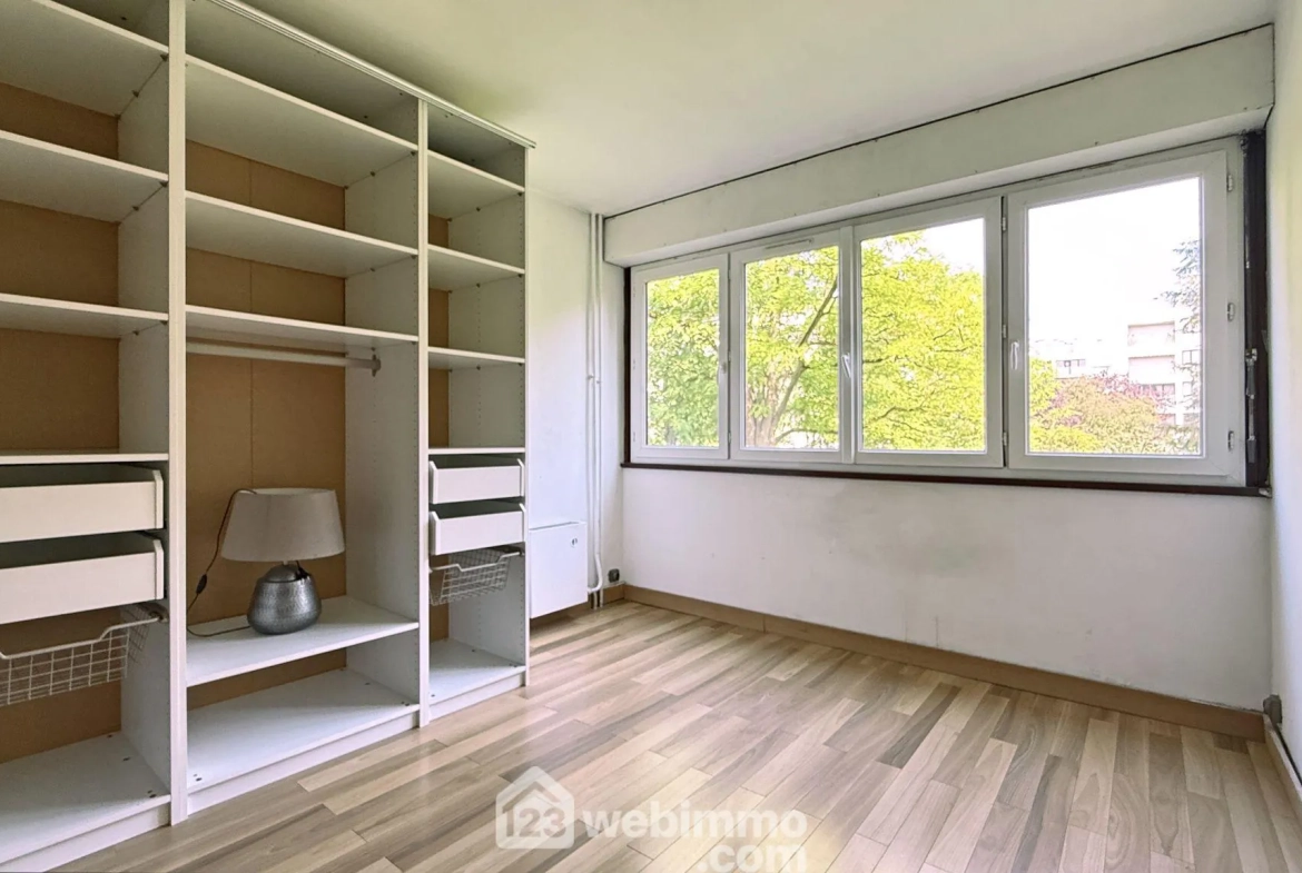 Appartement 2 pièces à Chennevières-sur-Marne avec parking et cave 
