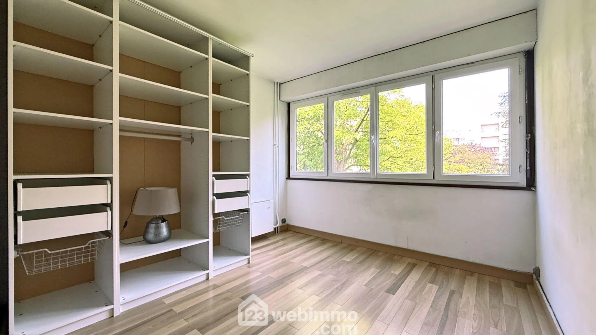 Appartement 2 pièces à Chennevières-sur-Marne avec parking et cave 